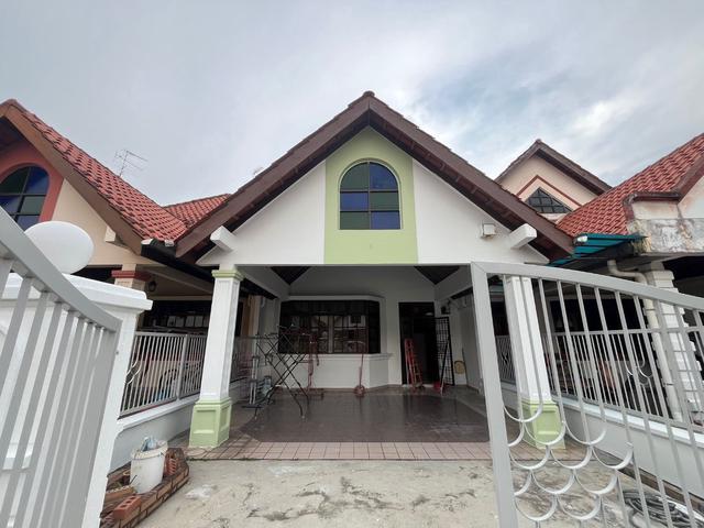 Terraced House for rent in Ulu Tiram, Johor