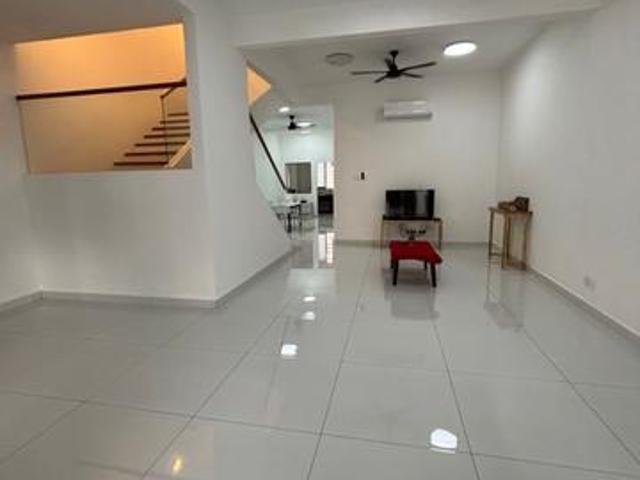 Terraced House for rent in Tebrau