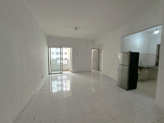 Condominium for sale in Petaling, Damansara Damai