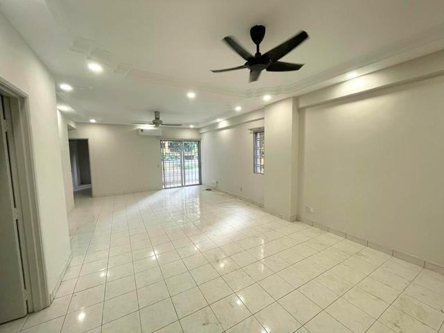 Condominium for sale in Petaling, Damansara Damai