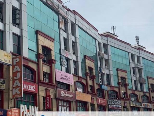 Shop for sale in Petaling, Damansara Damai