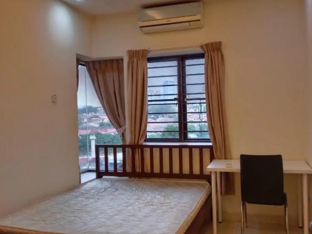 Room for rent in PJU 6, Petaling Jaya