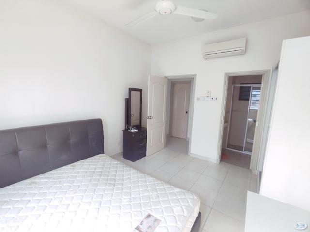 Room for rent in PJU 6, Petaling Jaya