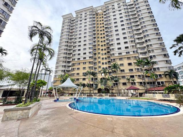 Condominium for sale in Petaling, Damansara Damai