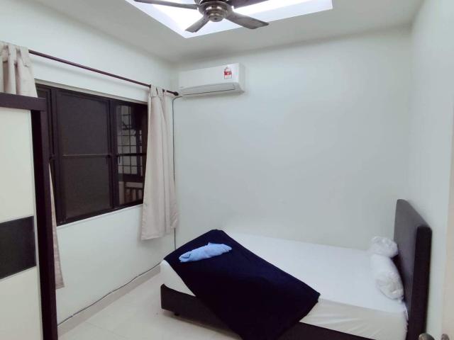Room for rent in Petaling, Damansara Damai
