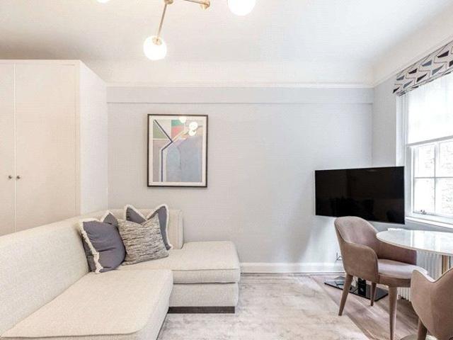 Studio for rent in Chelsea, Greater London