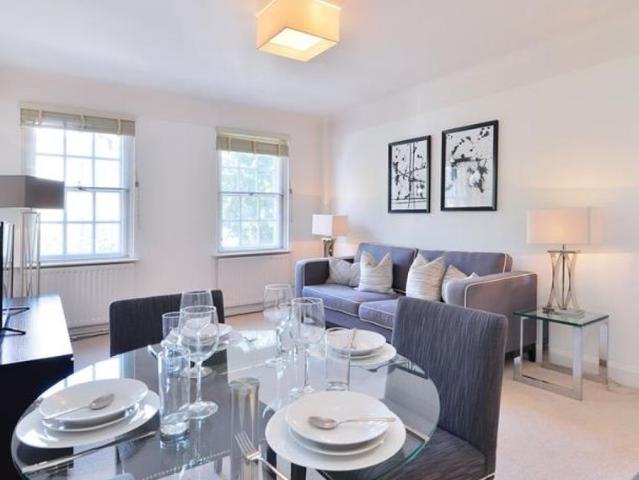 Apartment for rent in Brompton, Greater London