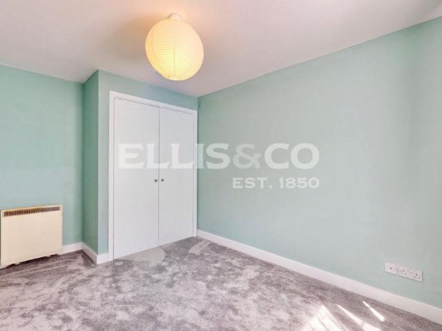 Apartment for rent in London Borough of Ealing, Perivale