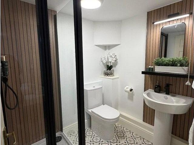 Room for rent in Alverton, East Midlands