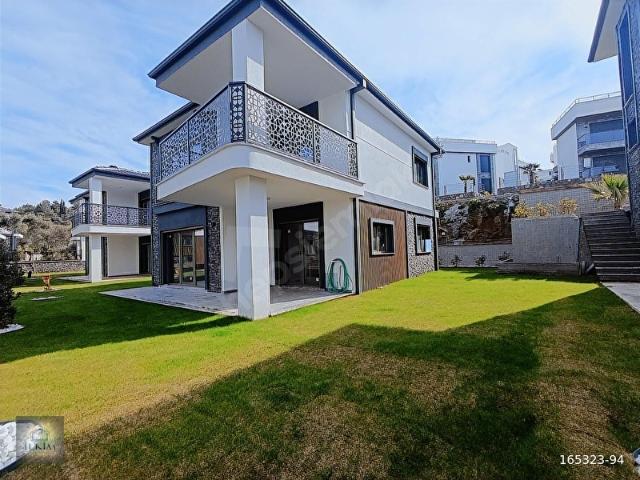 Burhaniye, Balikesir içerisinde satılık Villa