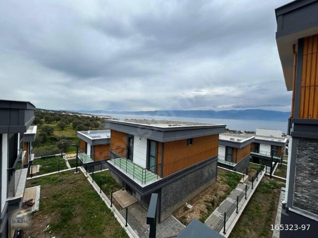 Pelitköy, Burhaniye içerisinde satılık Villa