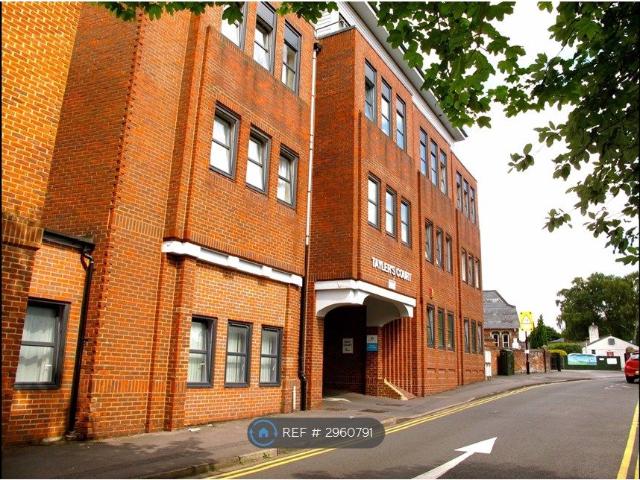 Apartment for rent in Enborne, West Berkshire