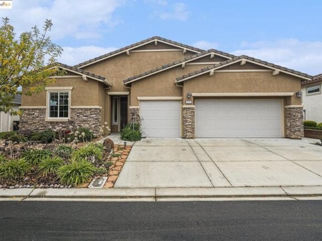 House for sale in Solano, California