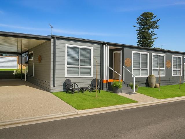 House for sale in Leopold, Victoria