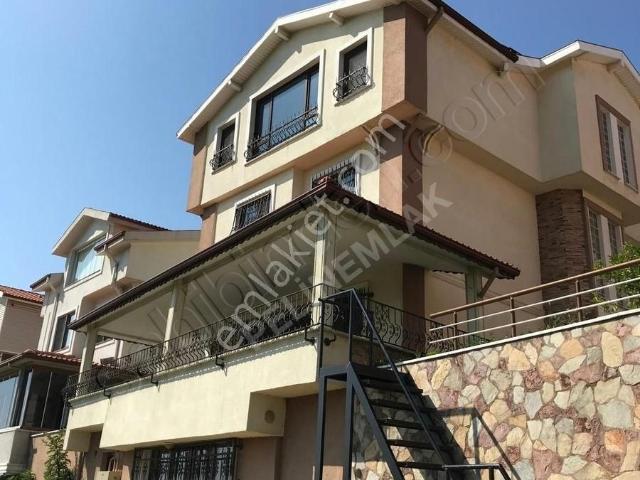 Ereğli içerisinde satılık Villa