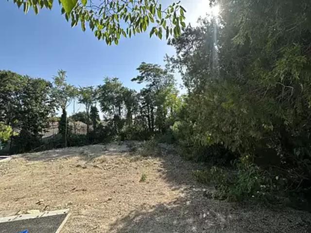 Terrain vente à Aix-en-Provence, Pélissanne