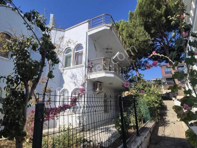 Burhaniye, Balikesir içerisinde satılık Villa