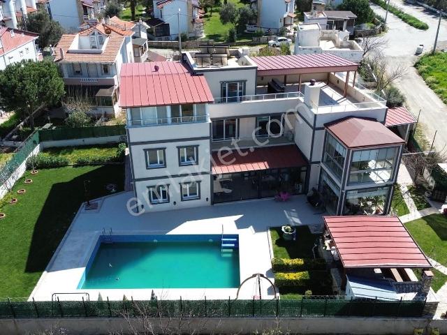 Burhaniye, Balikesir içerisinde satılık Villa