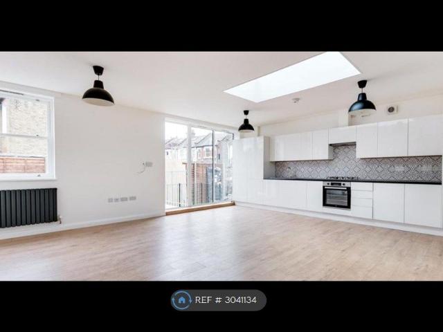 Apartment for rent in London Borough of Hammersmith and Fulham, Greater London