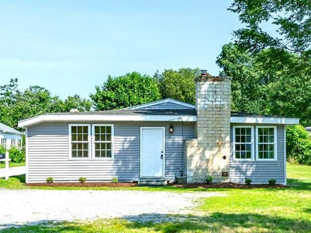 House for sale in Tiverton, Rhode Island