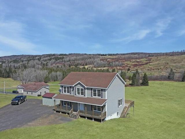 House for sale in Maine