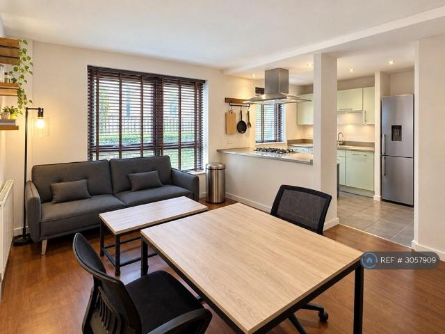 Apartment for rent in London Borough of Tower Hamlets, Greater London