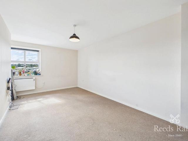 Apartment for rent in Woolshops, Calderdale
