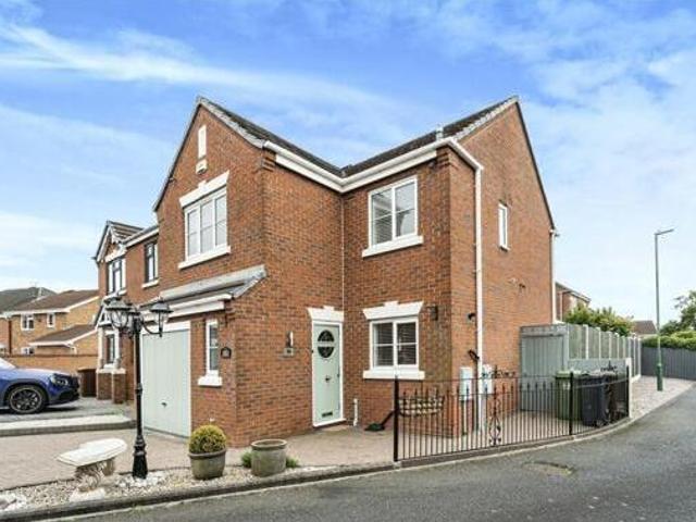 House for sale in Pelsall, West Midlands