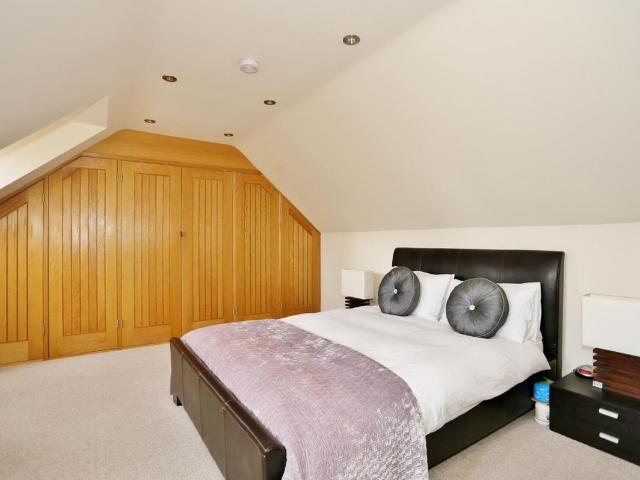 House for rent in East Greenwich, Greater London