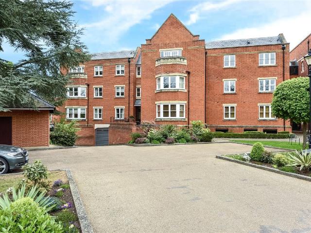 House for rent in Clewer Village, Windsor