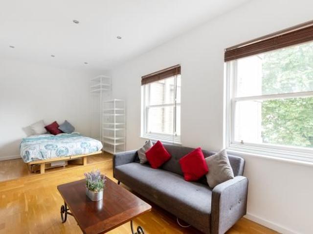 Studio for rent in Notting Hill, Greater London