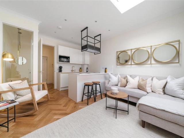 Apartment for rent in Notting Hill, Greater London