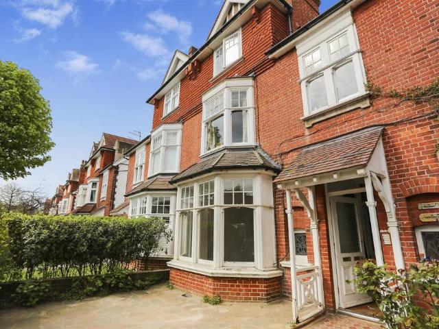 Apartment for rent in Aldrington