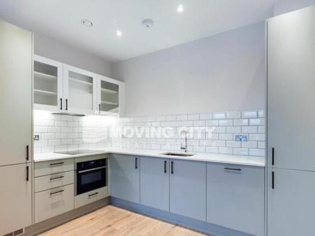 House for sale in Heol-las, Surrey