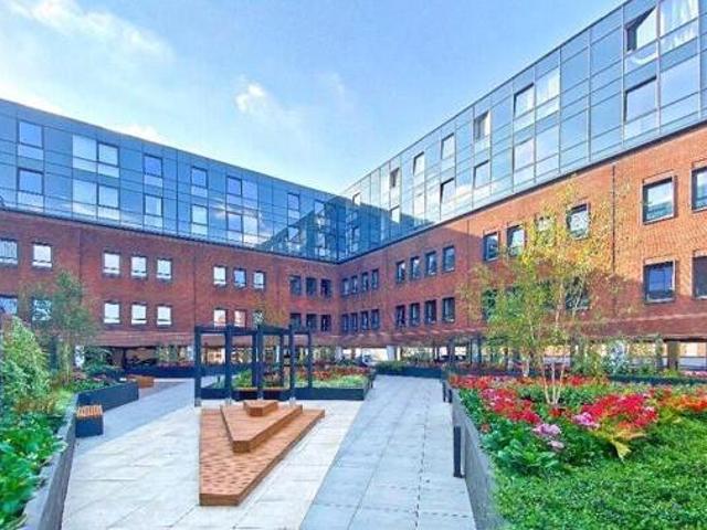House for sale in Heol-las, Surrey