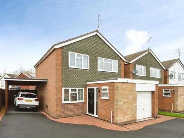 House for sale in Woodloes Park, Green Close