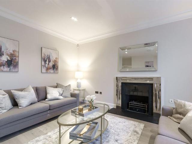Apartment to rent in Bluebell, North Tipperary