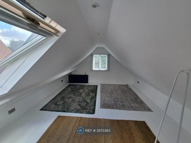 Apartment for rent in Aldrington