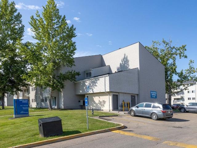Apartment for rent in Wedgewood, Alberta