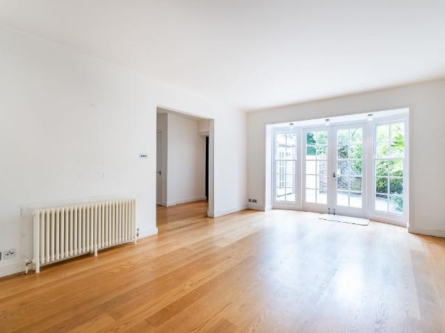 Apartment for rent in Royal Borough of Kensington and Chelsea, Greater London