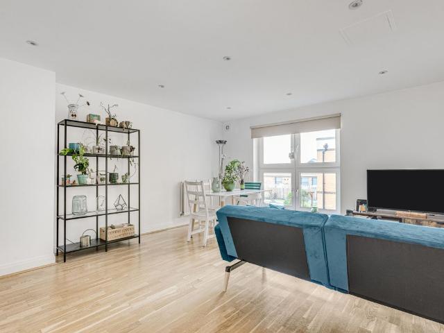 House for rent in Clapham, Greater London
