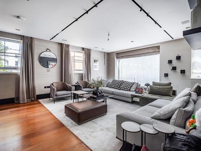 House for rent in Kensington, Greater London