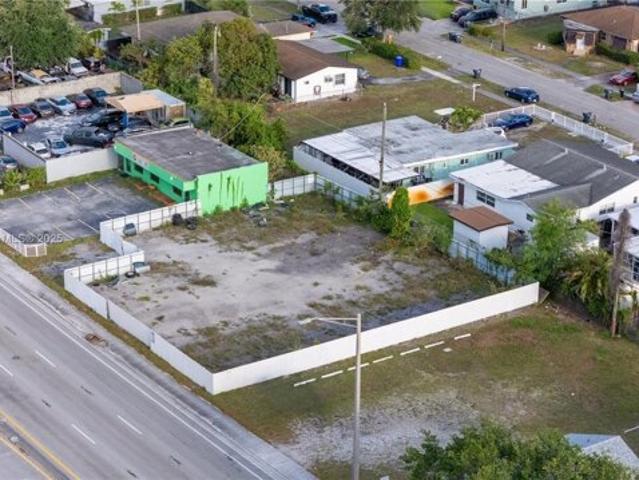 Land for sale in Hollywood