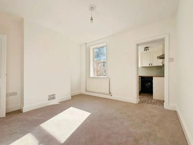 House for rent in Heigham Grove, East Bank