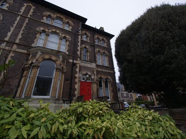 Studio for rent in Clifton, Bristol