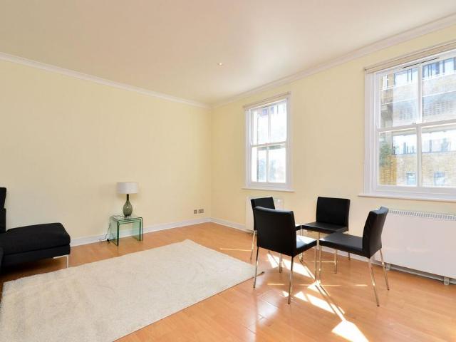 House for rent in Kensington, Greater London