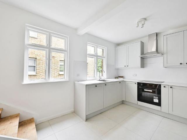 House for rent in Kensington, Greater London