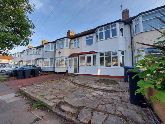 House for rent in Bowes Park, Greater London