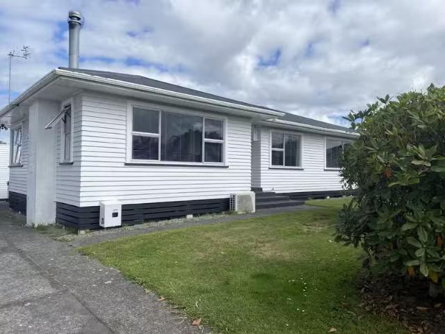 House for rent in Matata, Wellington