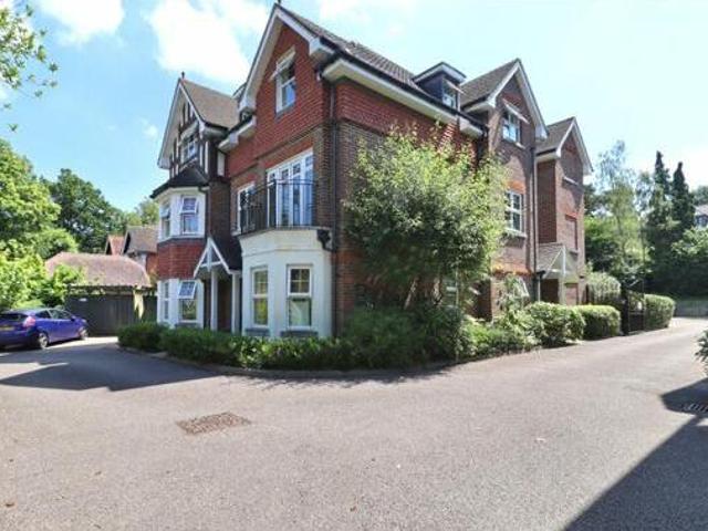 House for sale in Sheerwater, Woking